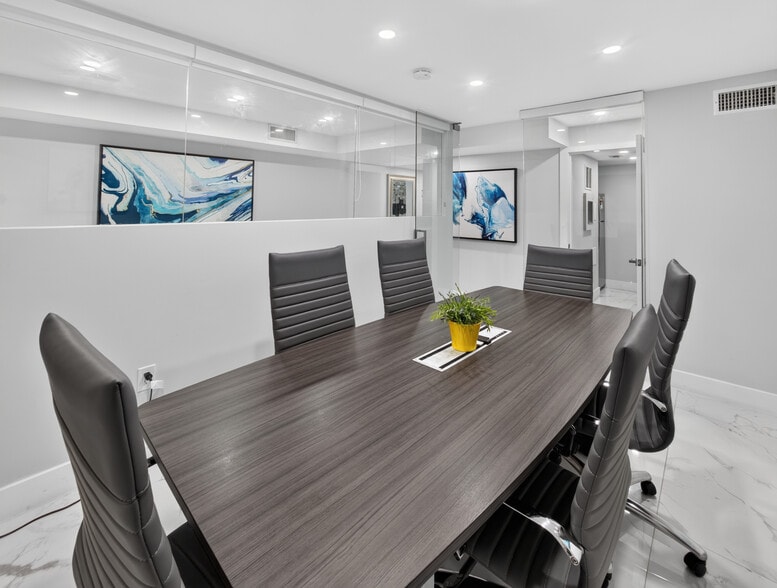 More Photos Of 10717 Sw 104th St, Miami Office For Sale