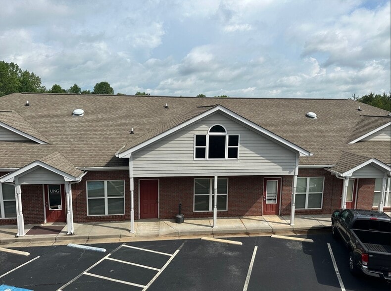 More Photos Of 24 Alicia Ln, Dahlonega General Retail For Lease