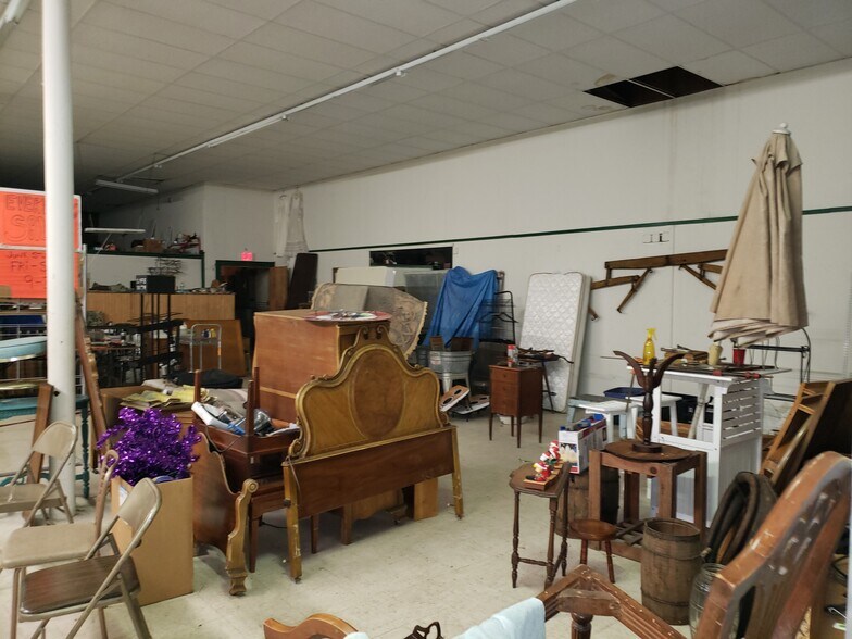 More Photos Of 5617 Grand Ave, Duluth Storefront For Sale