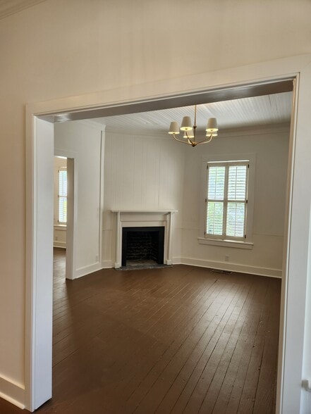 More Photos Of 206-208 W Richardson Ave, Summerville Freestanding For Lease