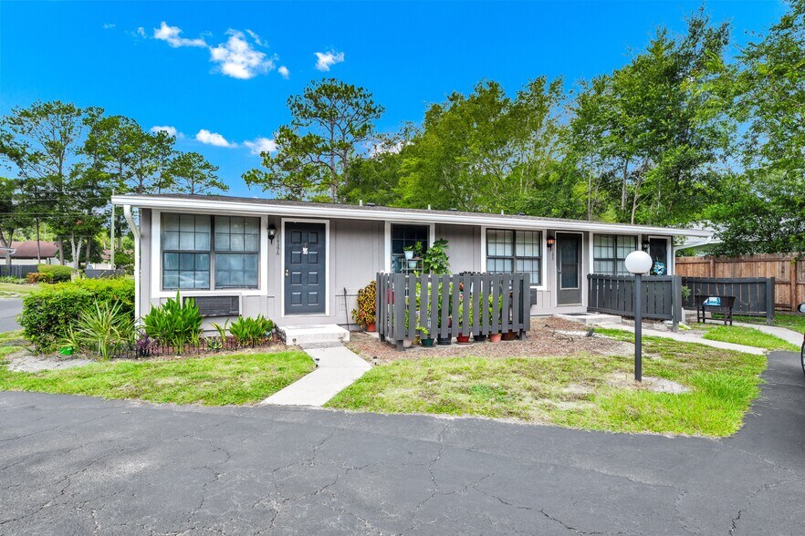 More Photos Of 1529 NE 39th Ave, Ocala Apartments For Sale