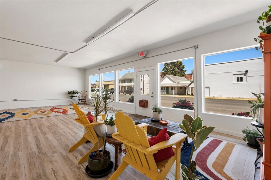 More Photos Of 1905 2nd St, Baker City Storefront Retail Residential For Sale