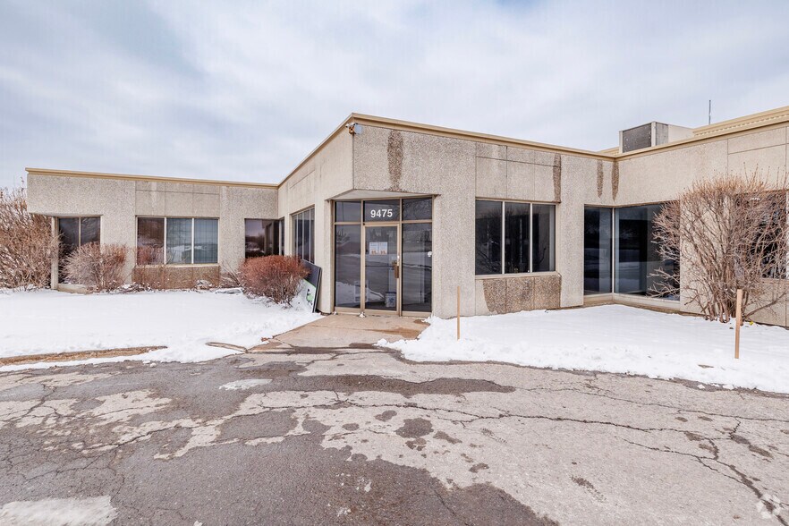 More Photos Of 9415-9495 Aut Transcanadienne, Montréal Warehouse For Lease