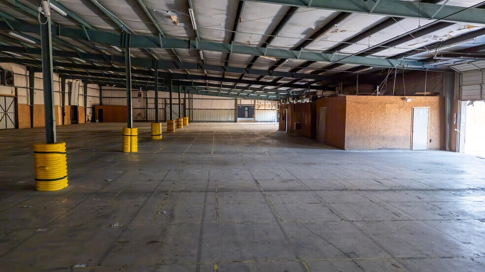 More Photos Of 1139 County Road 67, Myrtle Distribution For Sale