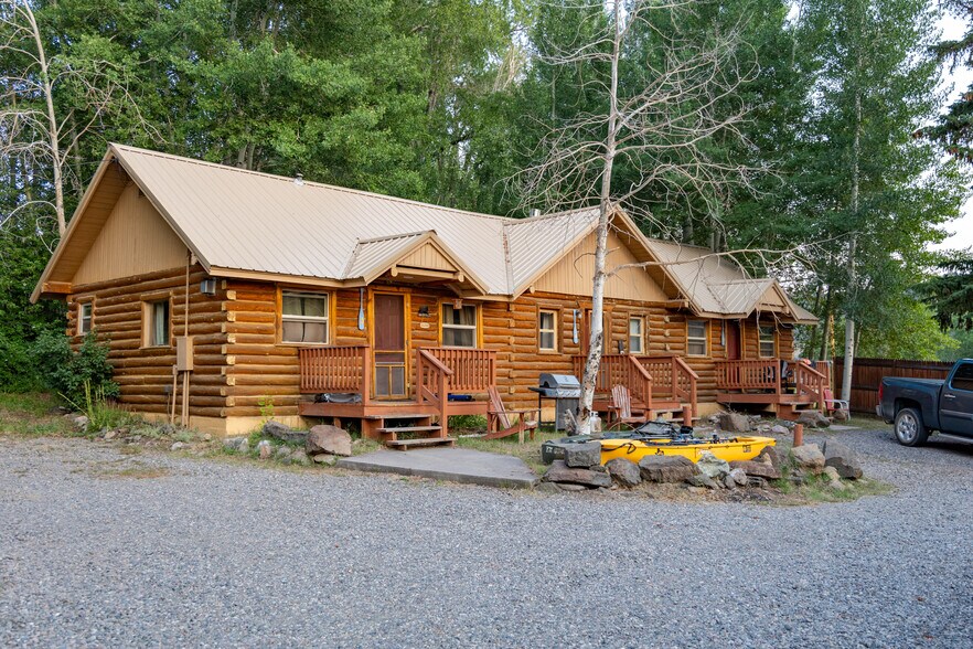 More Photos Of 27680 US Highway 160, South Fork Hotel For Sale