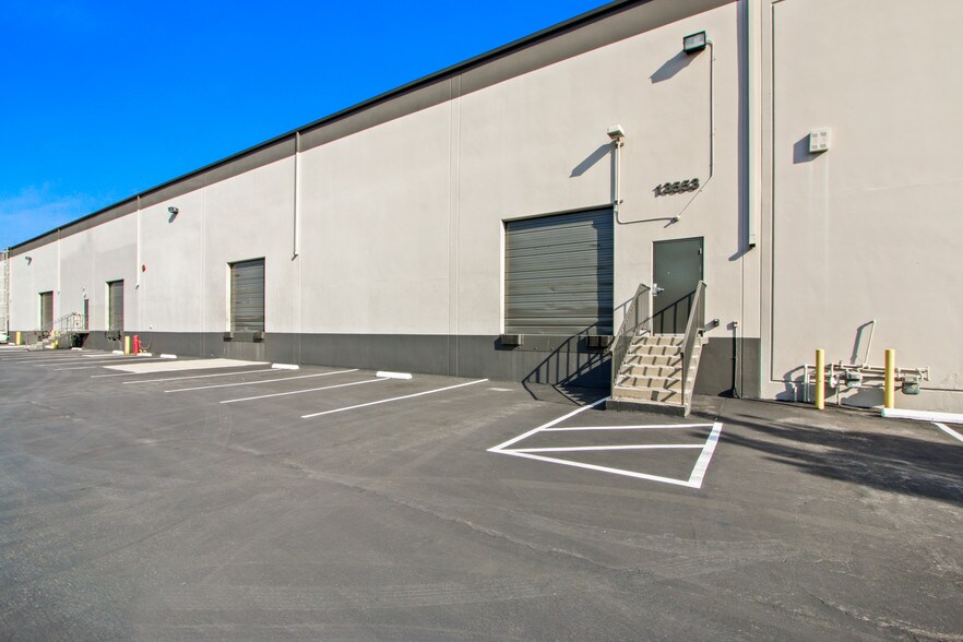More Photos Of 13553-13563 Alondra Blvd, Santa Fe Springs Distribution For Lease