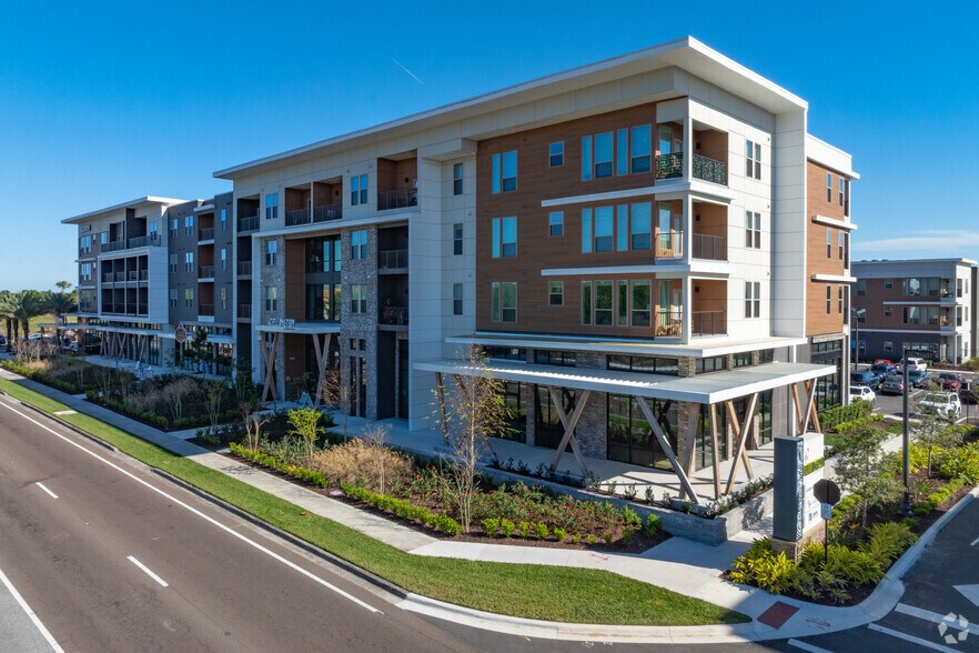 More Photos Of 234 E Mitchell Hammock Rd, Oviedo Apartments For Lease