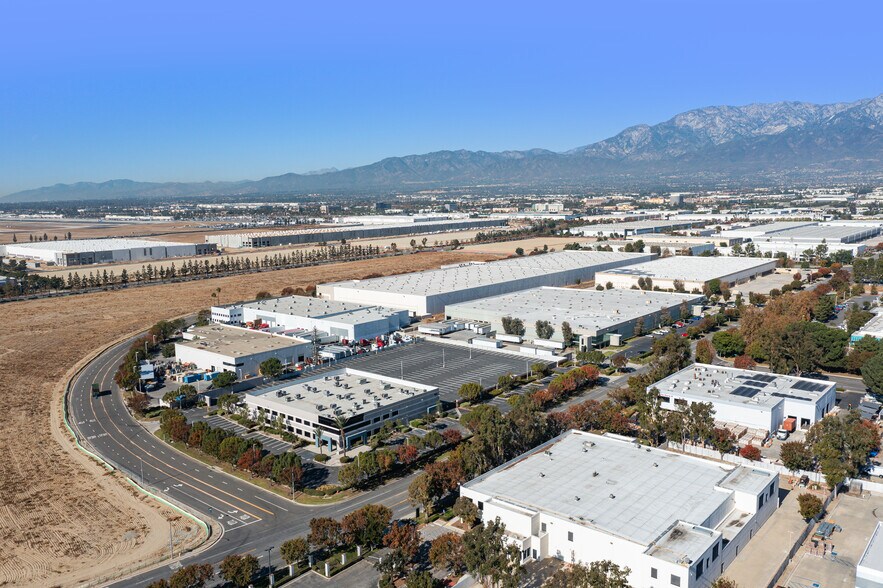More Photos Of 1260 S Dupont Ave, Ontario Warehouse For Sale