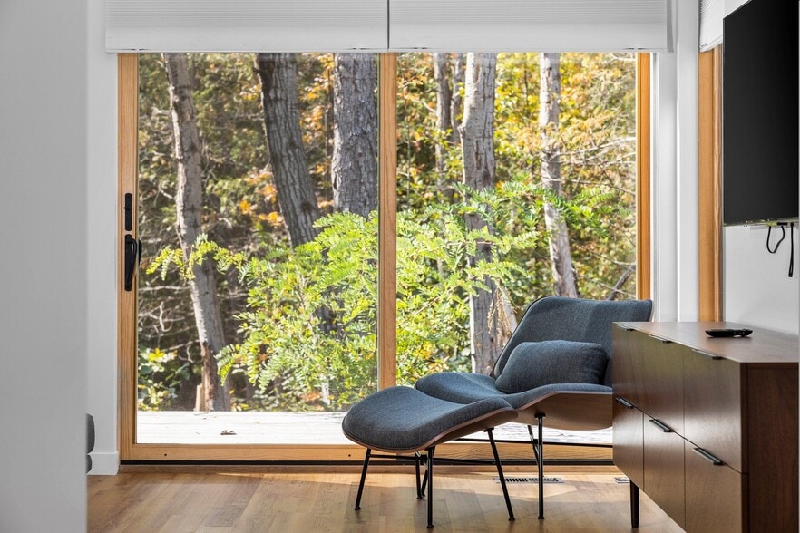 More Photos Of 5961 Oslo St, Williamsburg Specialty For Sale