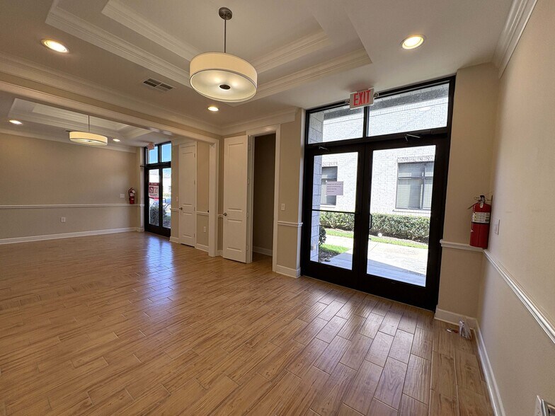 More Photos Of 12440 Emily Ct, Sugar Land Medical For Lease