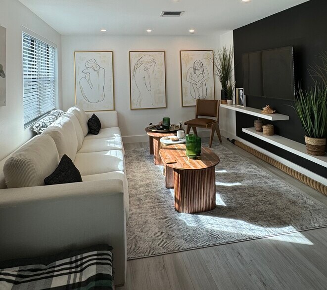 More Photos Of 1215 E Broward Blvd, Fort Lauderdale Apartments For Sale