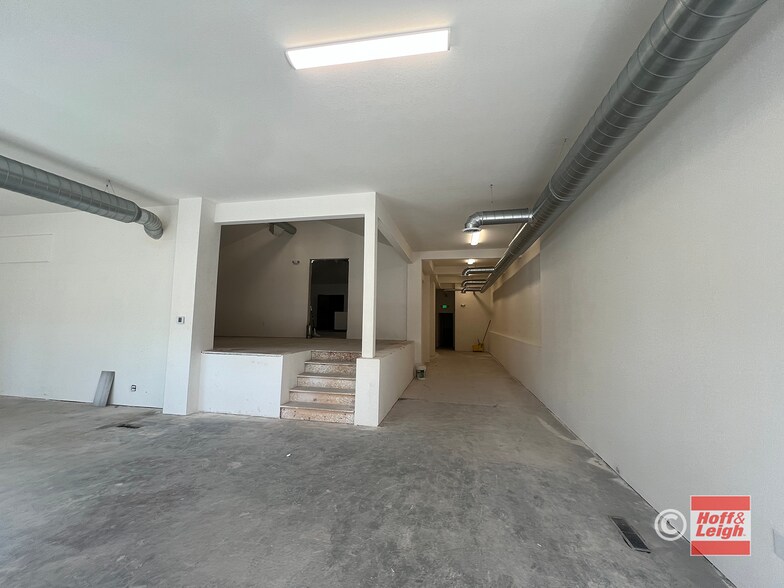 More Photos Of 4609 E Colfax Ave, Denver Restaurant For Lease