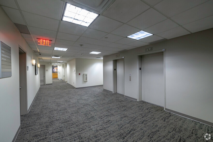 More Photos Of 475 Market St, Elmwood Park Office For Lease