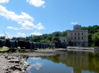 More Photos Of 245 S Concord Ave, Watertown Specialty For Sale