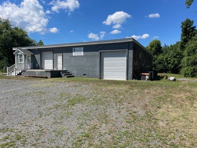 More Photos Of 75 Maple Rd, Mathews Office For Sale