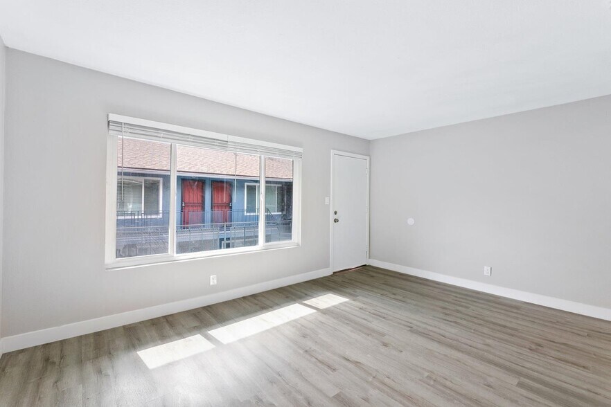 More Photos Of 1495 Peterson Ave, Long Beach Apartments For Sale