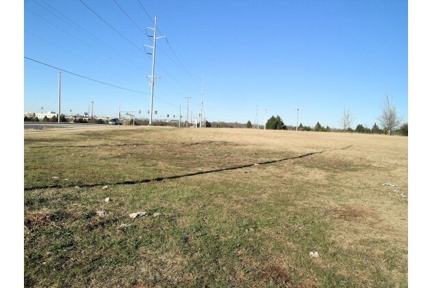 More Photos Of SE Corner NE 122nd & Kelly, Oklahoma City Land For Lease