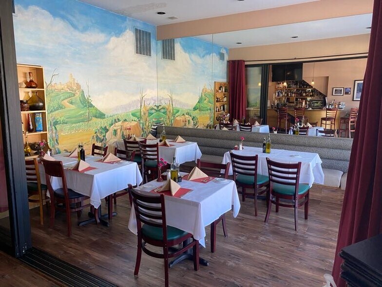 More Photos Of 1075-1077 El Camino Real, Menlo Park Restaurant For Sale