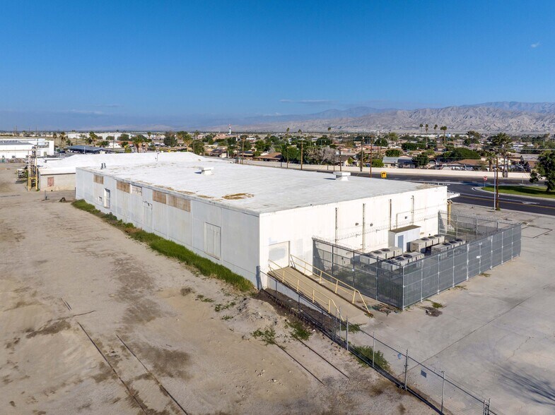 More Photos Of 82219 Market St, Indio Warehouse For Sale
