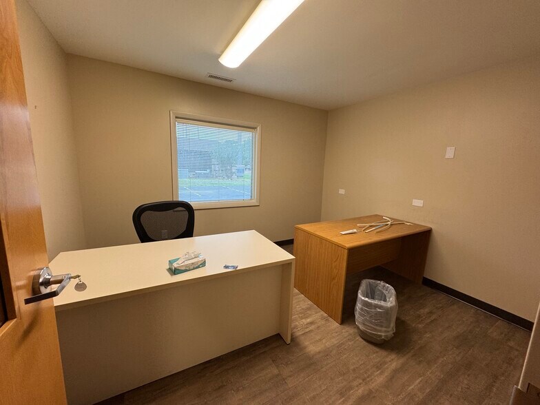 More Photos Of 1755 Fulton St, Elkhart Medical For Sale