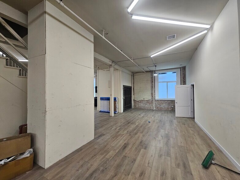 More Photos Of 406-414 W Pico Blvd, Los Angeles Storefront For Lease