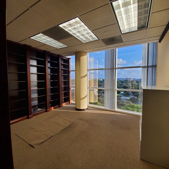 More Photos Of 4000 Hollywood Blvd, Hollywood Office For Lease