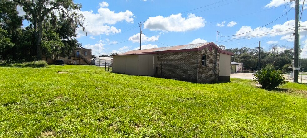 More Photos Of 14610 Kennard St, Waldo Freestanding For Sale