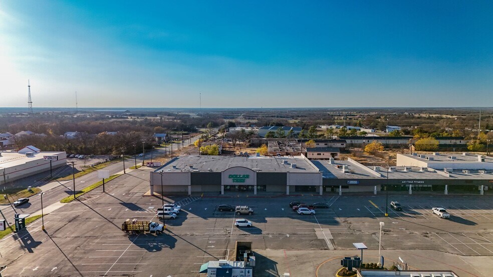 More Photos Of 2701 State Highway 50, Commerce Unknown For Lease