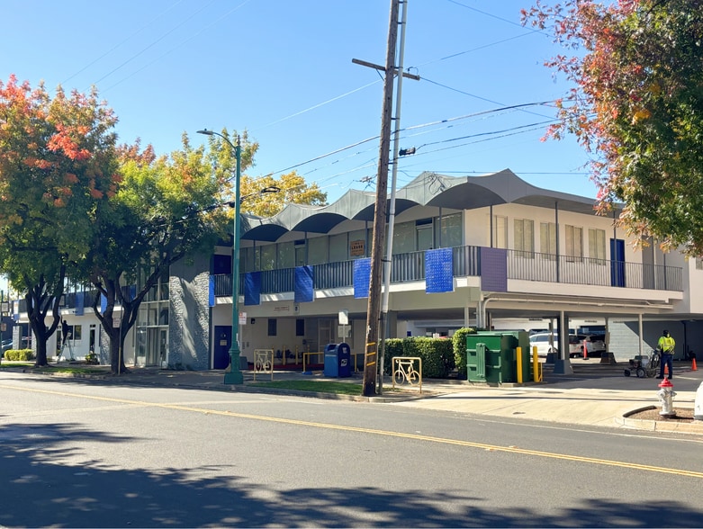 More Photos Of 930 Alhambra Blvd, Sacramento Office For Lease