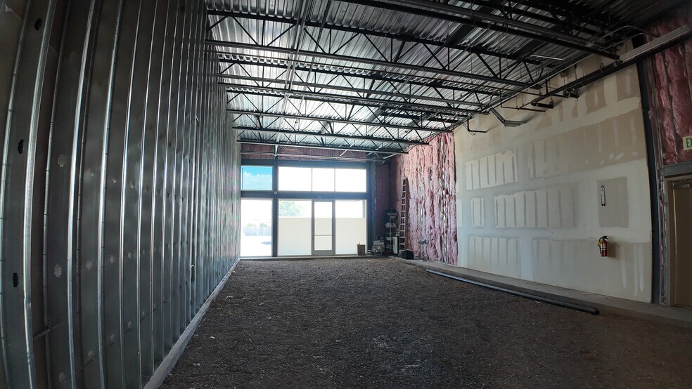 More Photos Of 1245 S Price Rd, Chandler Unknown For Lease