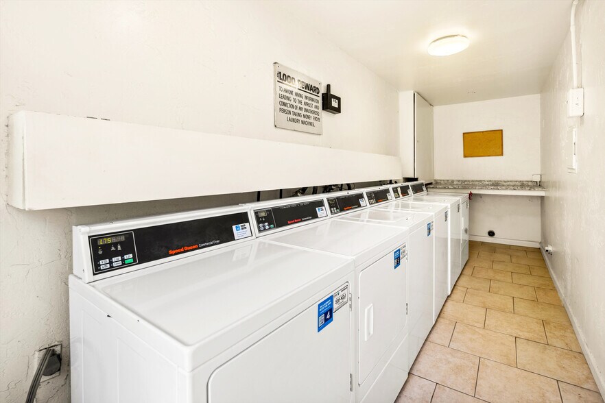 More Photos Of 1825 Chapala St, Santa Barbara Apartments For Sale