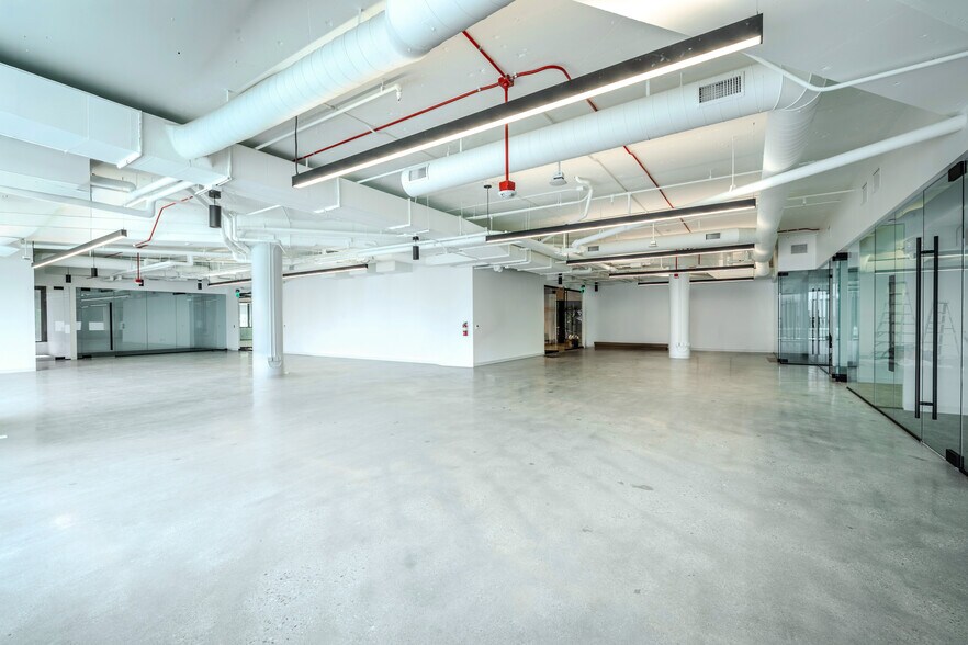 More Photos Of 841 Apollo St, El Segundo Coworking Space