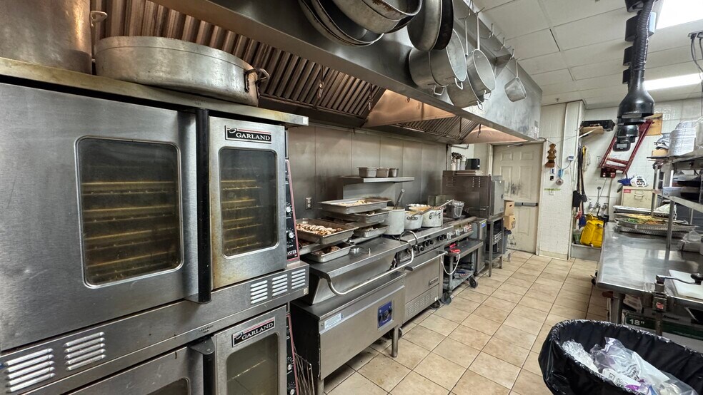 More Photos Of 700 Strykers Rd, Phillipsburg Golf Course Driving Range For Lease