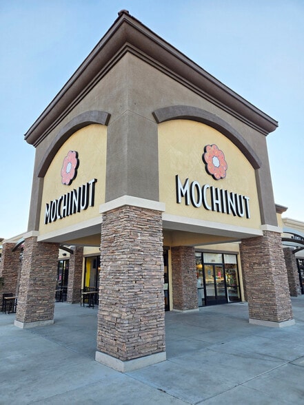 More Photos Of 44100 Jefferson St, Indio Unknown For Lease