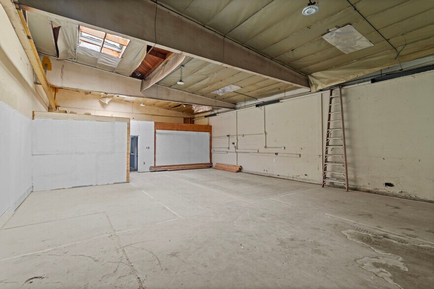 More Photos Of 4260 W Artesia Ave, Fullerton Warehouse For Sale