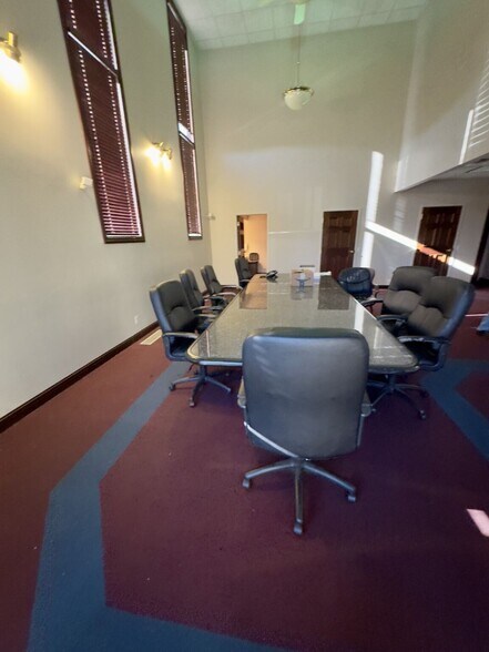 More Photos Of 4200 Legion Dr, Mason Warehouse For Lease