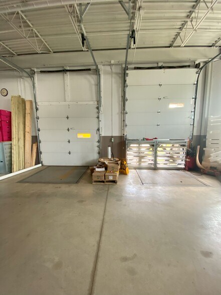 More Photos Of 8050 Freedom Ave, North Canton Warehouse For Lease