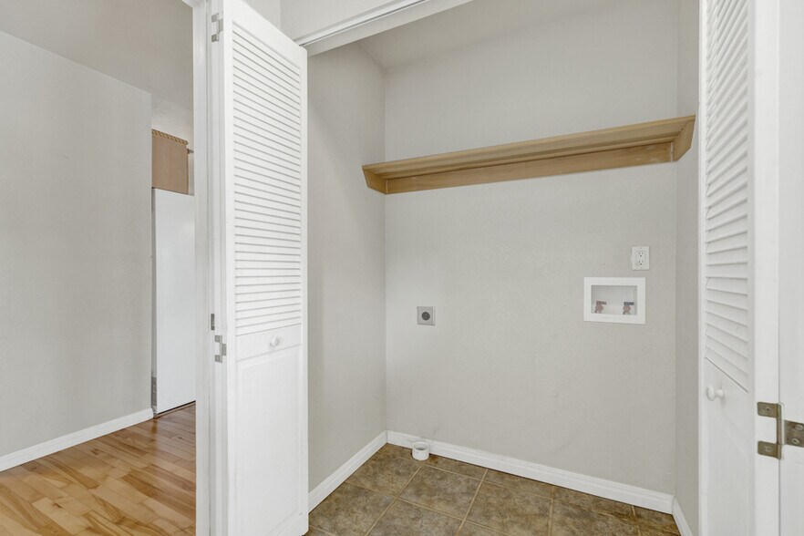 More Photos Of 200 Peggs Pl, Canyon Lake Specialty For Sale