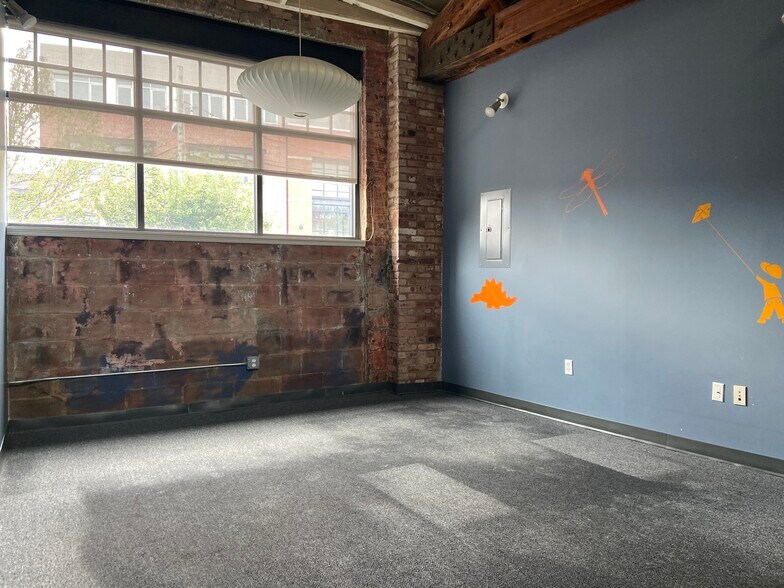 More Photos Of 10 Lackawanna Plz, Montclair Storefront Retail Office For Lease