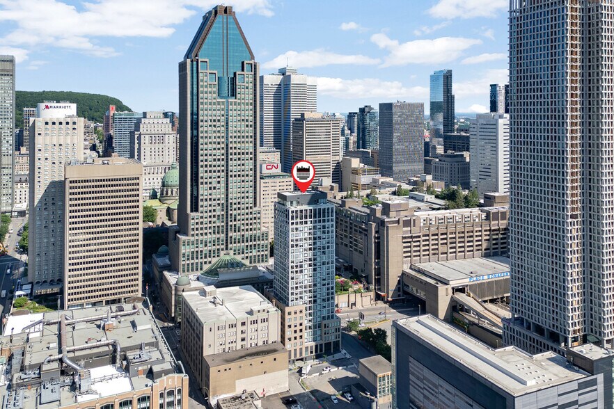 More Photos Of 950 Rue Saint-Antoine O, Montréal Apartments For Lease