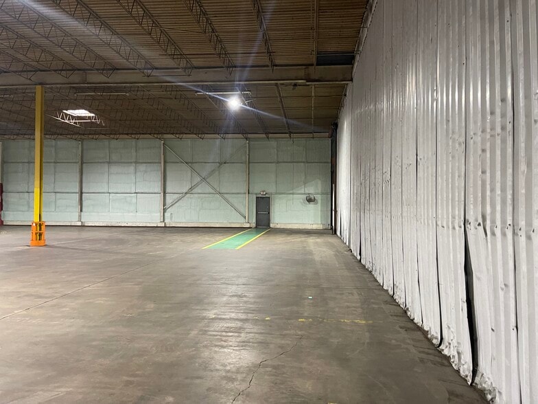 More Photos Of , Lincoln Industrial For Sale