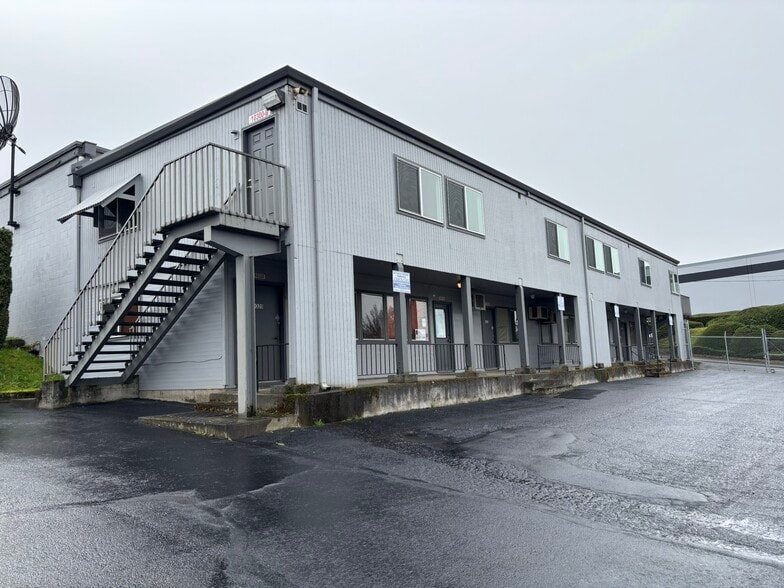 Primary Photo Of 10300-10330 NE Marx St, Portland Warehouse For Lease
