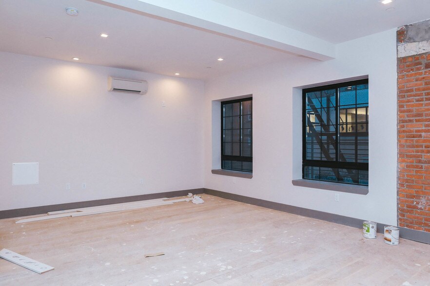 More Photos Of 281 Ellery St, Brooklyn Office Residential For Lease