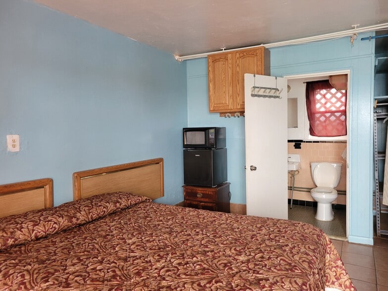 More Photos Of 7080 Black Horse Pike, Pleasantville Hotel For Sale