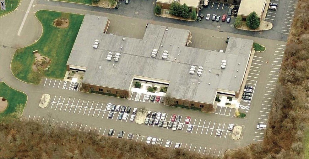 More Photos Of 10 Fairfield Blvd, Wallingford Office For Sale