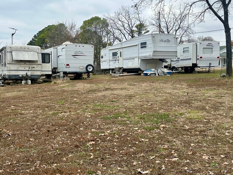 More Photos Of 10 Lease Ln, Theodosia Hotel For Sale