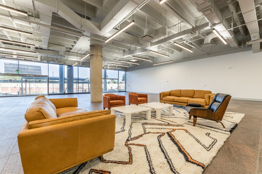 More Photos Of 6500 West Loop South, Bellaire Medical For Lease