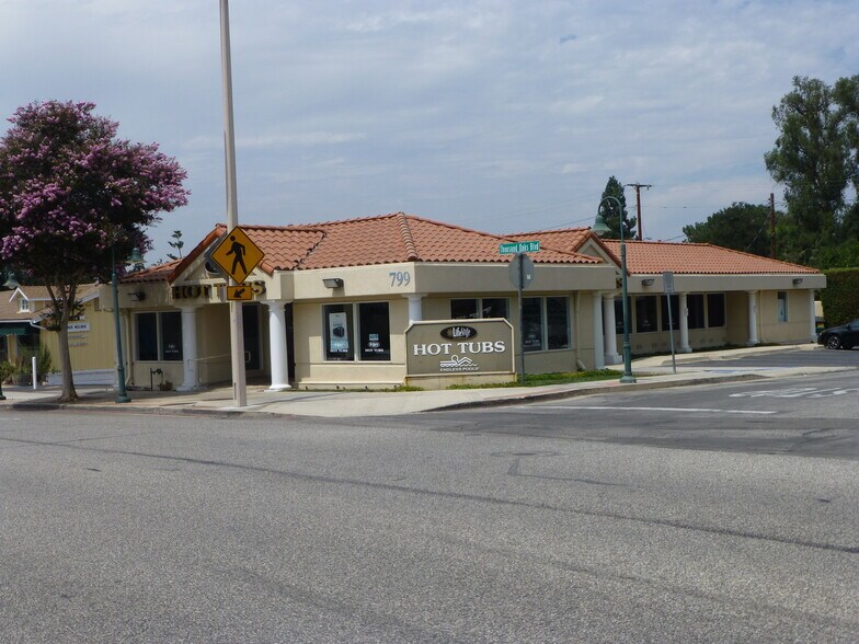 Primary Photo Of 799 E Thousand Oaks Blvd, Thousand Oaks Freestanding For Lease
