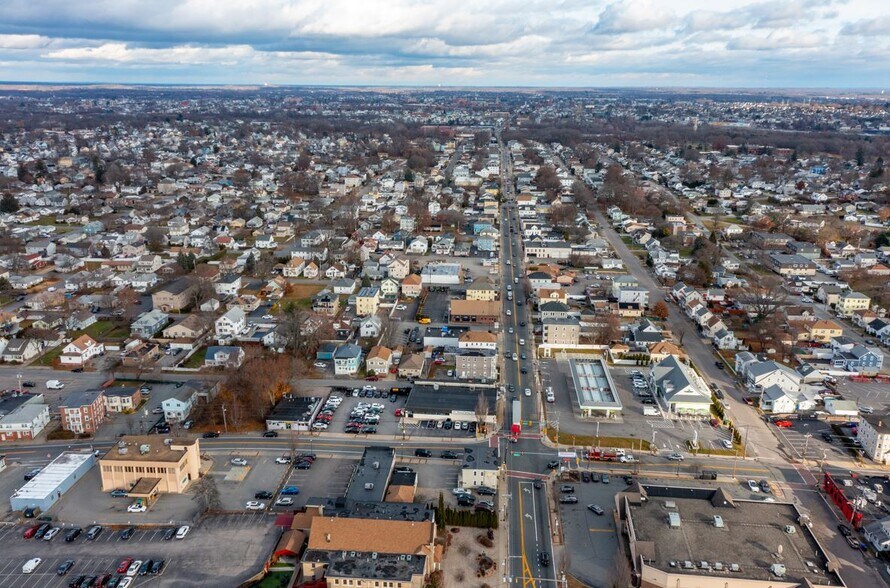 More Photos Of 1099 Charles St, North Providence Storefront For Sale