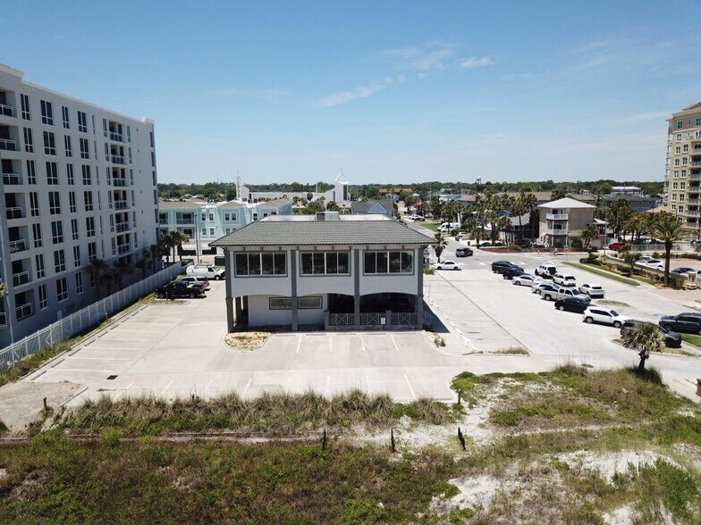 More Photos Of 831 N 1st St, Jacksonville Beach General Retail For Sale